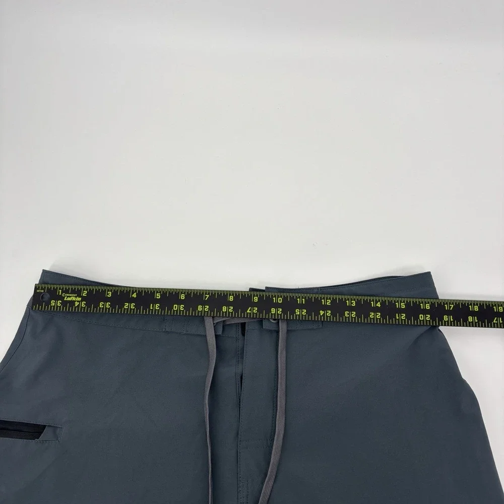 prAna Fenton Board Shorts‎ Men's Size 31 Grey Blue Standard Fit Swim Trunks